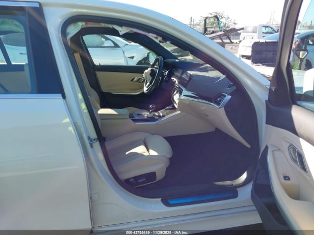 2022 BMW 330I 3MW5R1J05N8C58458 Photo 4