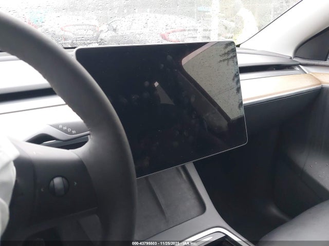2022 TESLA MODEL Y 7SAYGAEE1NF556192 Photo 6