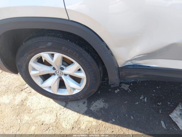 2018 VOLKSWAGEN ATLAS 1V2KR2CA6JC573658 Photo 5