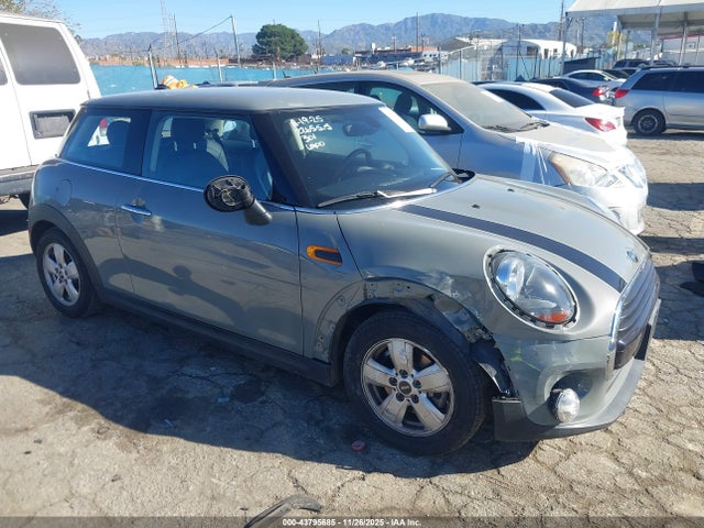 2019 MINI HARDTOP WMWXP5C55K2H95276 Photo 0
