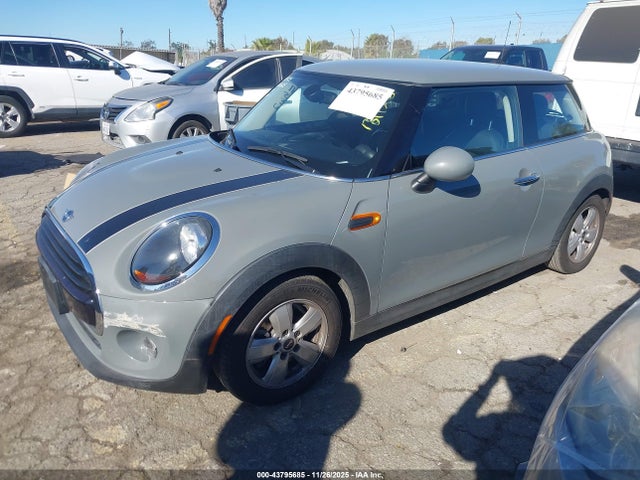 2019 MINI HARDTOP WMWXP5C55K2H95276 Photo 1