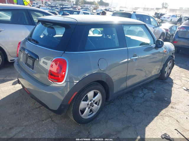 2019 MINI HARDTOP WMWXP5C55K2H95276 Photo 3
