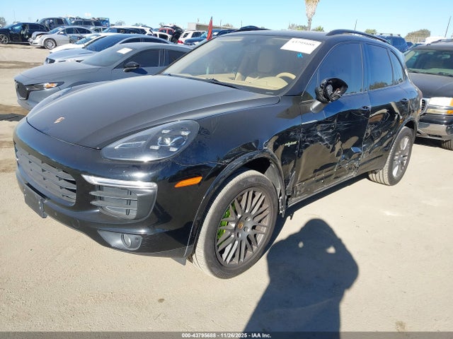 2017 PORSCHE CAYENNE E-HYBRID WP1AE2A23HLA71624 Photo 1