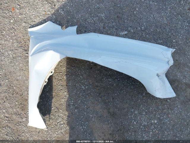 2GKFLUE33G6306546 GMC Terrain Slt