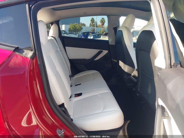 2021 TESLA MODEL Y 5YJYGDEE9MF090010 Photo 7