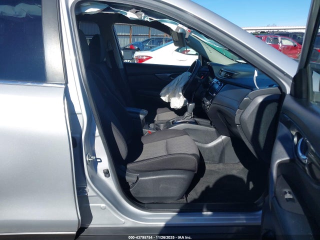Продажа на аукционе авто 2019 Nissan Rogue Sv, vin: JN8AT2MT8KW253437, номер лота: 43795754