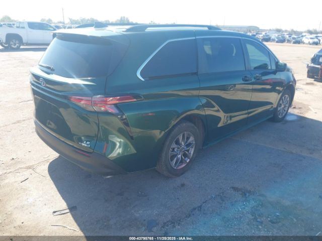 2021 TOYOTA SIENNA 5TDKRKEC0MS019261 Photo 3