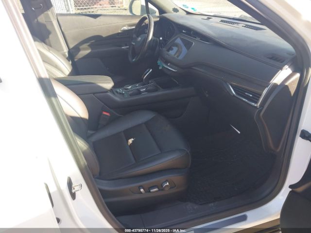 2020 CADILLAC XT4 1GYFZER43LF076651 Photo 4