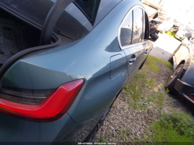 2021 BMW 330I 3MW5R1J01M8B96765 Photo 3