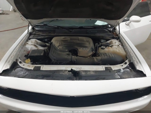 Dodge Challenger Sxt 2018 2C3CDZAG9JH229795 Image 10