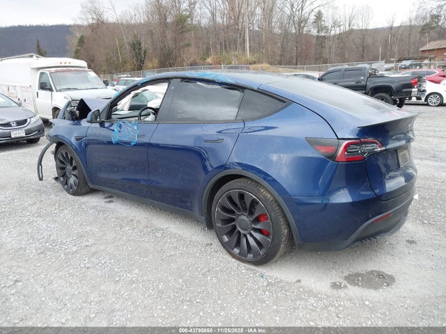 2020 TESLA MODEL Y 5YJYGDEF3LF000969 Photo 2