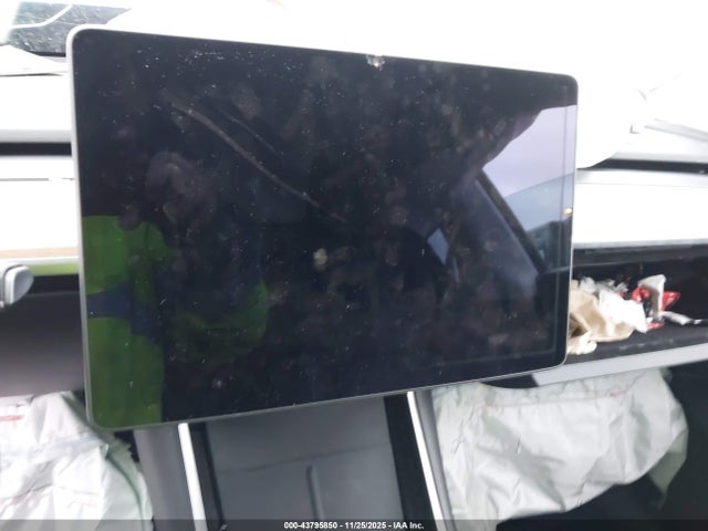2020 TESLA MODEL Y 5YJYGDEF3LF000969 Photo 6