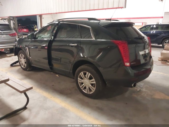 2016 CADILLAC SRX 3GYFNAE30GS564913 Photo 2