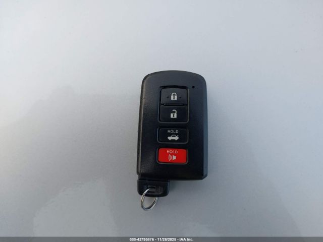 2017 TOYOTA COROLLA 2T1BURHE2HC806800 Photo 10