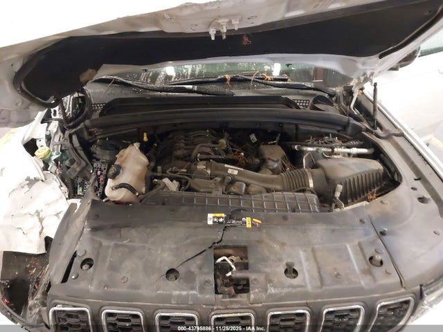 1C4RJHAG8PC640979 Jeep Grand Cherokee Laredo 4x4