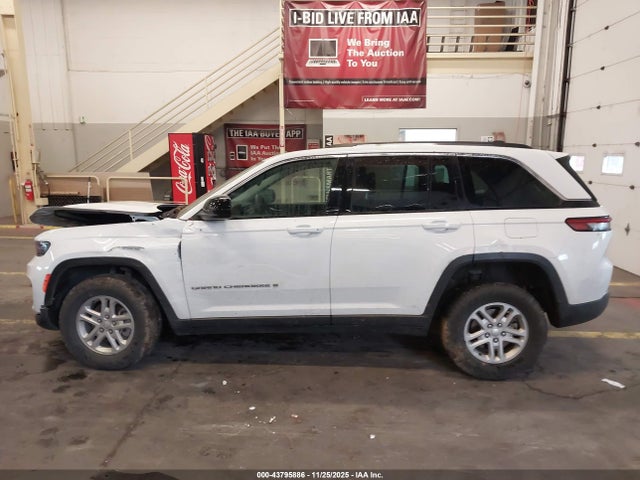 1C4RJHAG8PC640979 Jeep Grand Cherokee Laredo 4x4
