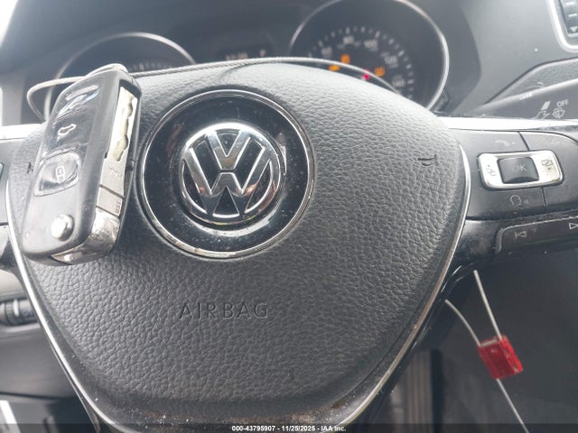 Продажа на аукционе авто 2017 Volkswagen Jetta 1.4t Se, vin: 3VWDB7AJ9HM384250, номер лота: 43795907