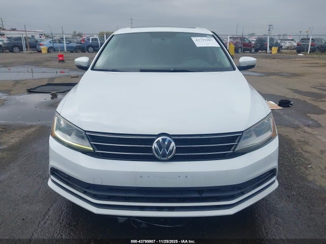 Продажа на аукционе авто 2017 Volkswagen Jetta 1.4t Se, vin: 3VWDB7AJ9HM384250, номер лота: 43795907