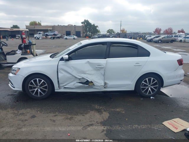 Продажа на аукционе авто 2017 Volkswagen Jetta 1.4t Se, vin: 3VWDB7AJ9HM384250, номер лота: 43795907