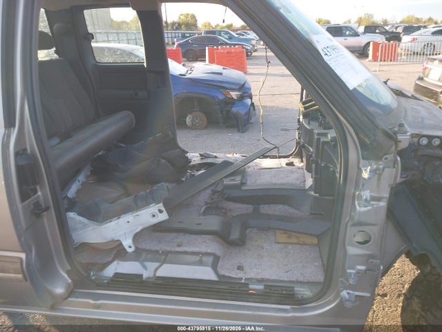 Продажа на аукционе авто 2003 Chevrolet Silverado 1500 Ls, vin: 2GCEC19T431242413, номер лота: 43795915