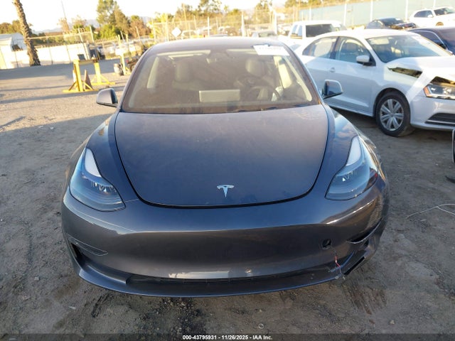 Tesla Model 3 Performance Dual Motor All-wheel Drive 2023 5YJ3E1ECXPF690830 Image 12
