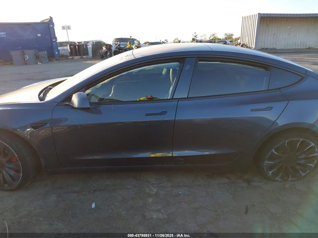Tesla Model 3 Performance Dual Motor All-wheel Drive 2023 5YJ3E1ECXPF690830 Image 14