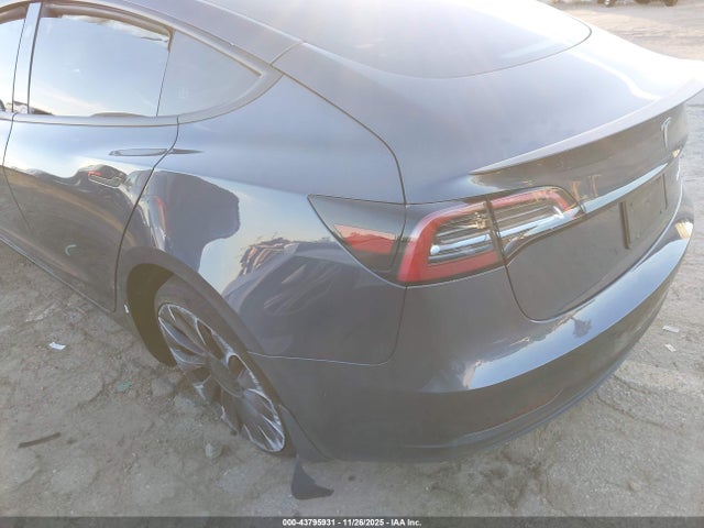 2023 TESLA MODEL 3 5YJ3E1ECXPF690830 Photo 5