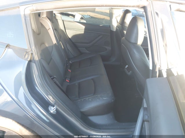 2023 TESLA MODEL 3 5YJ3E1ECXPF690830 Photo 7