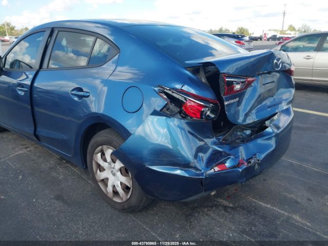 2018 MAZDA MAZDA3 3MZBN1U72JM216872 Photo 5