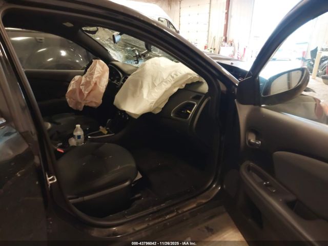 2011 CHRYSLER 200 1C3BC1FB2BN521116 Photo 4