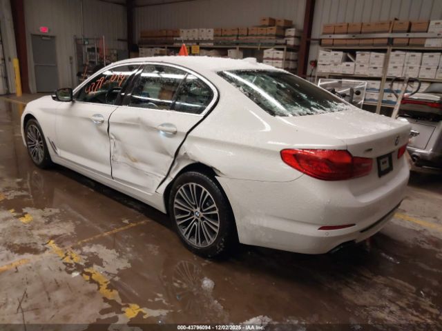 2019 BMW 540I WBAJE7C59KWW09705 Photo 2
