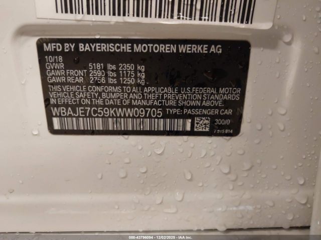 2019 BMW 540I WBAJE7C59KWW09705 Photo 8