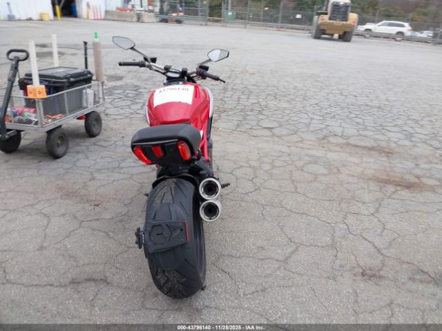 2011 DUCATI DIAVEL ZDM13BLW3BB003428 Photo 5