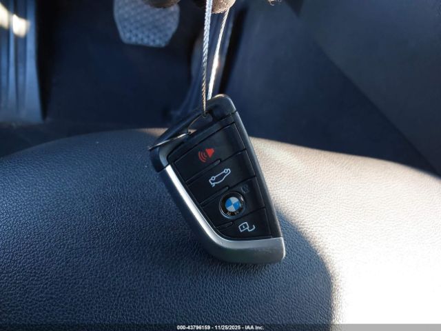 2021 BMW 330I 3MW5R1J00M8B70903 Photo 10