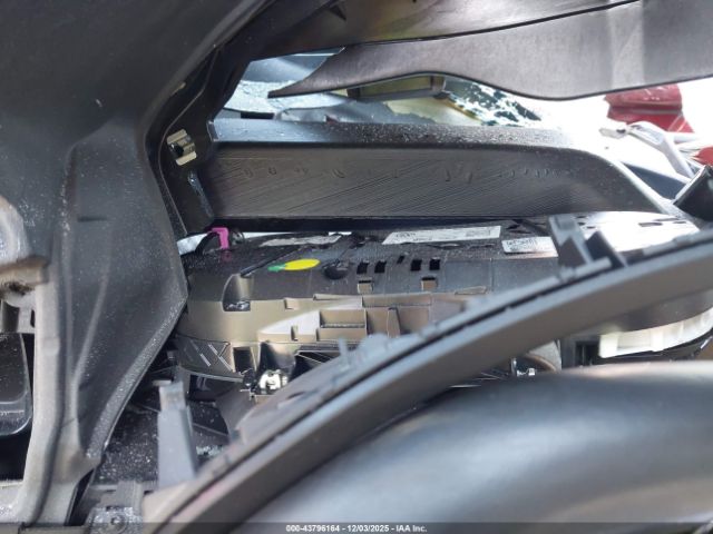 2019 VOLKSWAGEN ATLAS 1V2DP2CA1KC588245 Photo 6