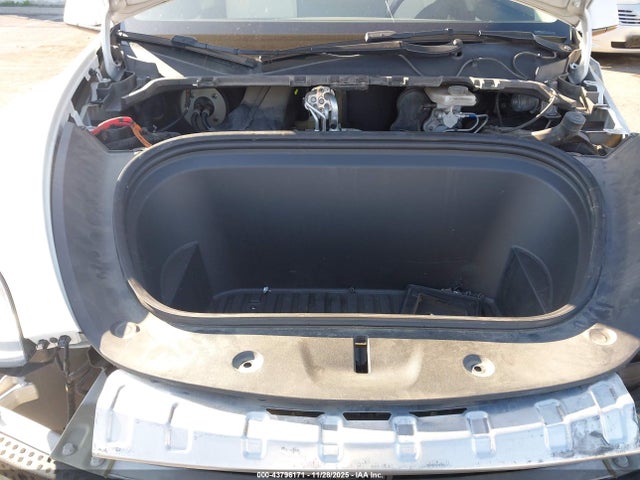 2021 TESLA MODEL Y 5YJYGAEE3MF228235 Photo 9