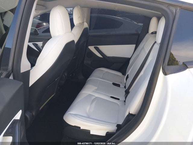 2021 TESLA MODEL Y 5YJYGAEE3MF228235 Photo 7