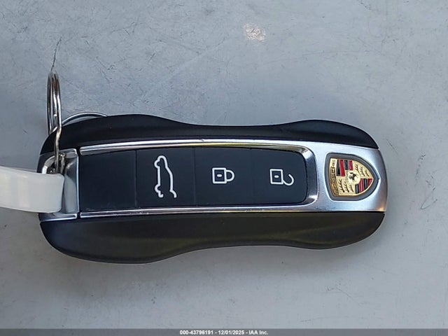 2025 PORSCHE CAYENNE E-HYBRID WP1AE2AY1SDA16384 Photo 10