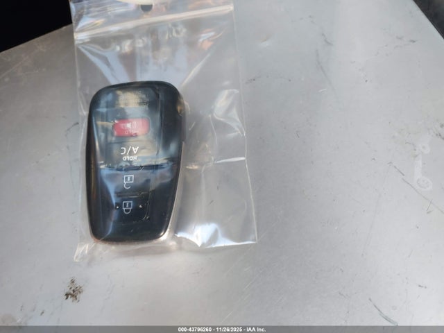 Toyota Prius Prime Le 2020 JTDKARFP5L3147884 Image 11