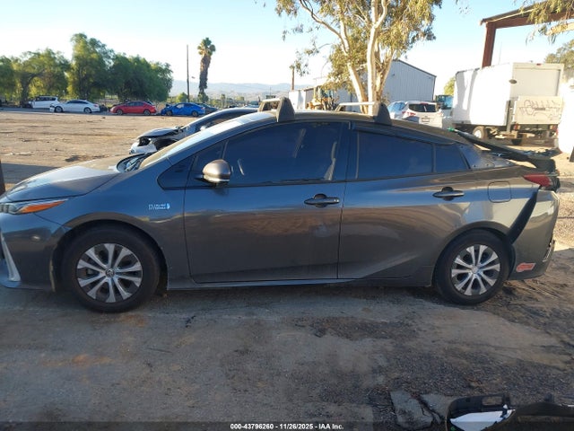 Toyota Prius Prime Le 2020 JTDKARFP5L3147884 Image 14