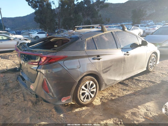 Toyota Prius Prime Le 2020 JTDKARFP5L3147884 Image 4