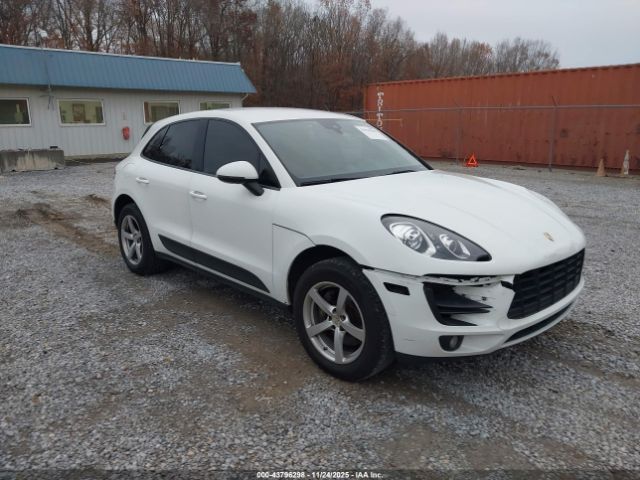 2017 PORSCHE MACAN WP1AA2A55HLB04063