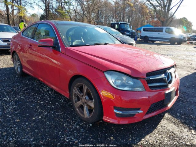 2015 MERCEDES-BENZ C 250 WDDGJ4HB7FG392604