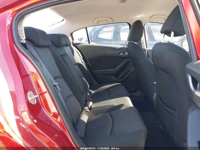 JM1BM1U78G1325915 Mazda Mazda3 I Sport