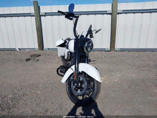 2024 HARLEY-DAVIDSON FLHRXS 1HD1KVP14RB650590 Photo 4