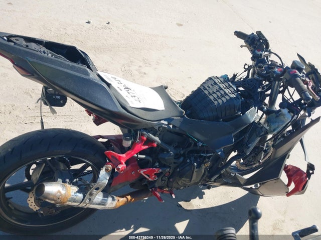 JKAEXKG12MDAA9883 Kawasaki EX400