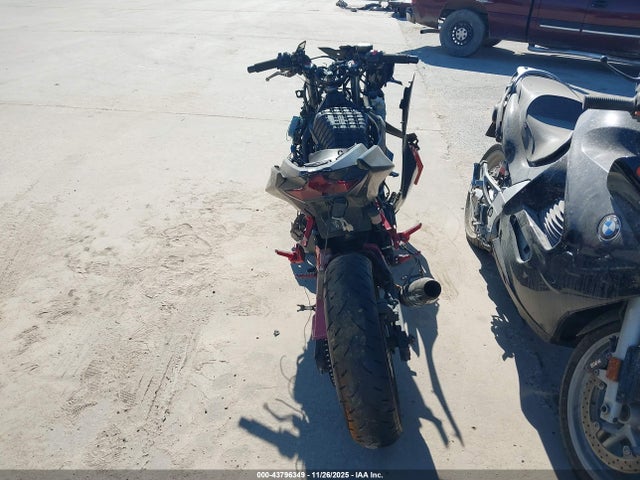 JKAEXKG12MDAA9883 Kawasaki EX400
