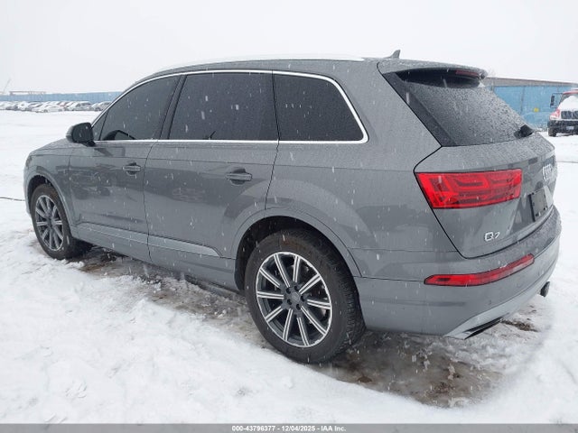 2017 AUDI Q7 WA1LAAF74HD027821 Photo 2