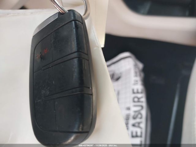 2016 CHRYSLER 200 1C3CCCAB5GN181247 Photo 10