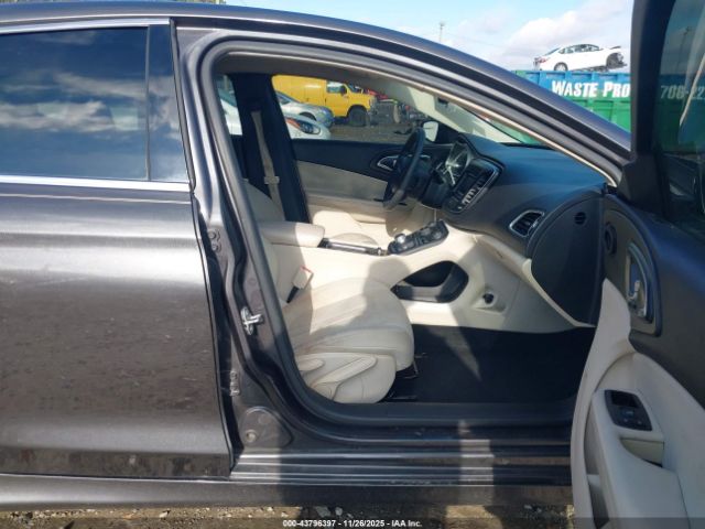 2016 CHRYSLER 200 1C3CCCAB5GN181247 Photo 4